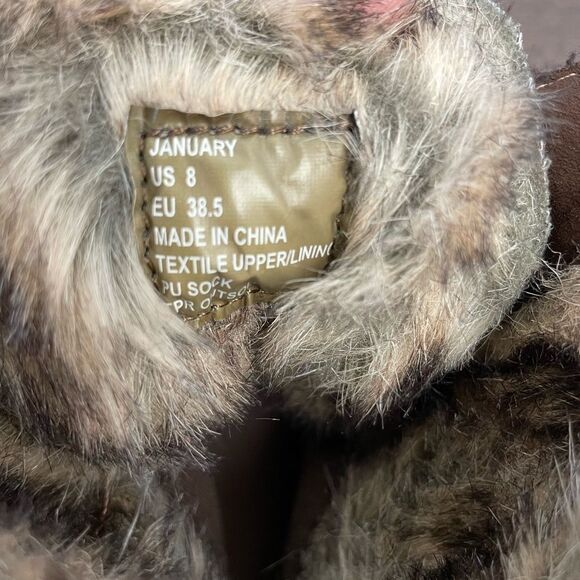 JustFab Faux Leather and Fur Lined Booties Size 8 EUC - Picture 8 of 8
